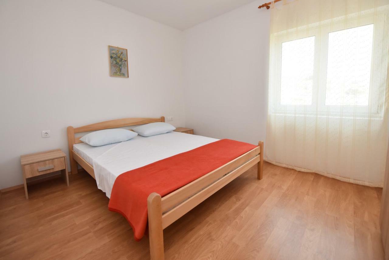 Apartments Zakarija Novaglia Esterno foto